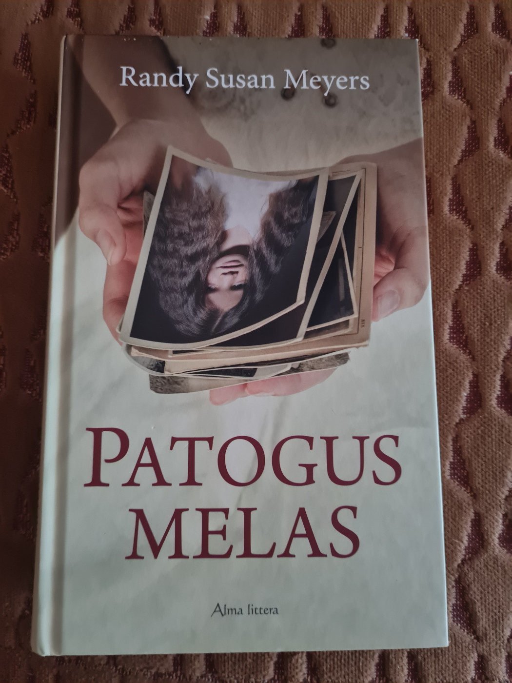 Patogus melas