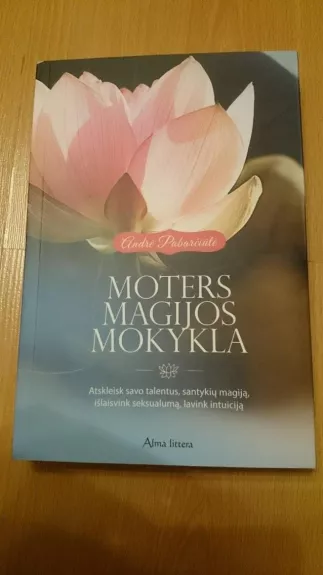 Moters magijos mokykla