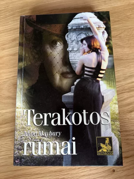 Terakotos rūmai - Anne Maybury, knyga