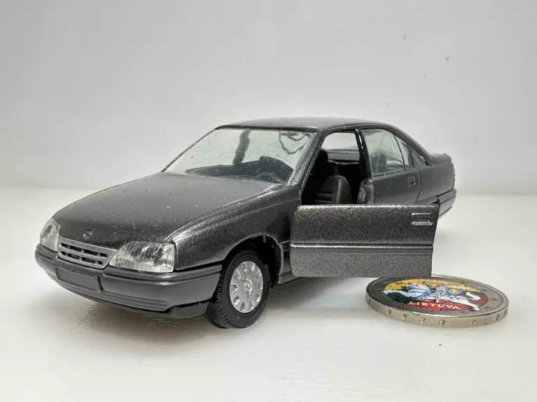 Opel Omega A 1986-1994 1:43 Gama Western Germany - , namai ir interjeras 1