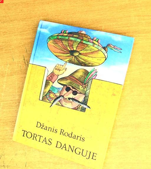 Tortas danguje