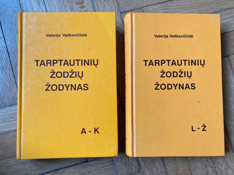 Tarptautinių žodžių žodynas (2 tomai) - Valerija Vaitkevičiūtė, knyga