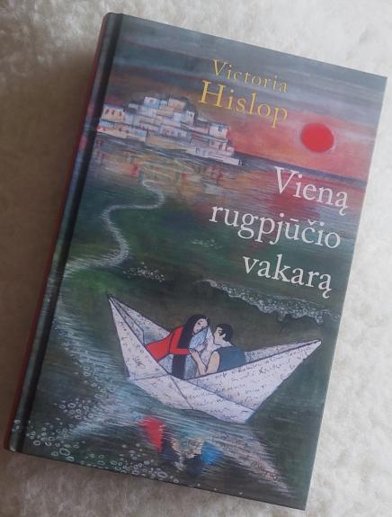 Vieną rugpjūčio vakarą - Victoria Hislop, knyga 1