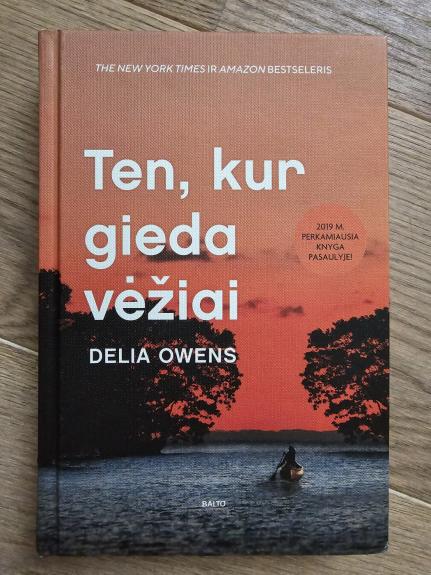 Ten, kur gieda vėžiai - Delia Owens, knyga 1