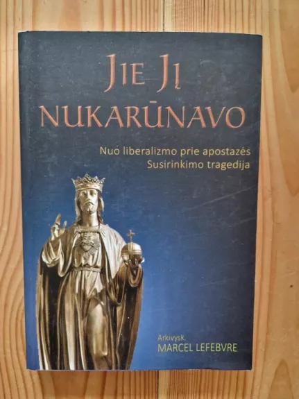 Jie Jį nukarūnavo