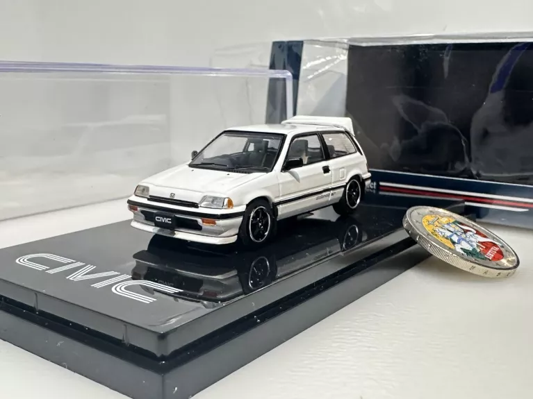 Honda Civic Si AT 1984 RHD 1:64 Hobby Japan