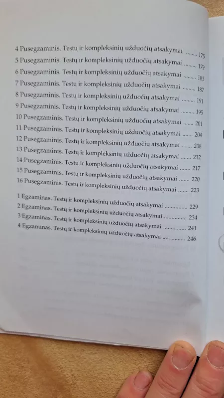 Pasirenk chemijos egzaminui - Černovas Vytautas, knyga 4