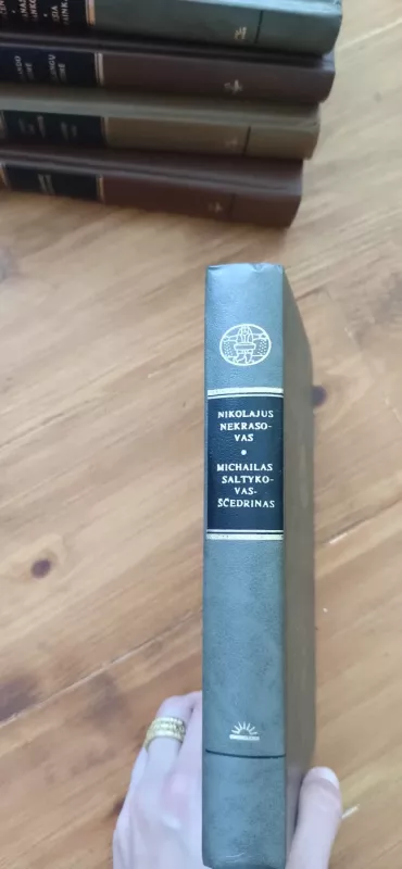 Nikolajus Nekrasovas "Eilėraščiai. Poemos" , Michailas Saltykovas-Ščedrinas "Vieno miesto istorija" - N. Nekrasovas, M.  Saltykovas-Ščedrinas, knyga 4