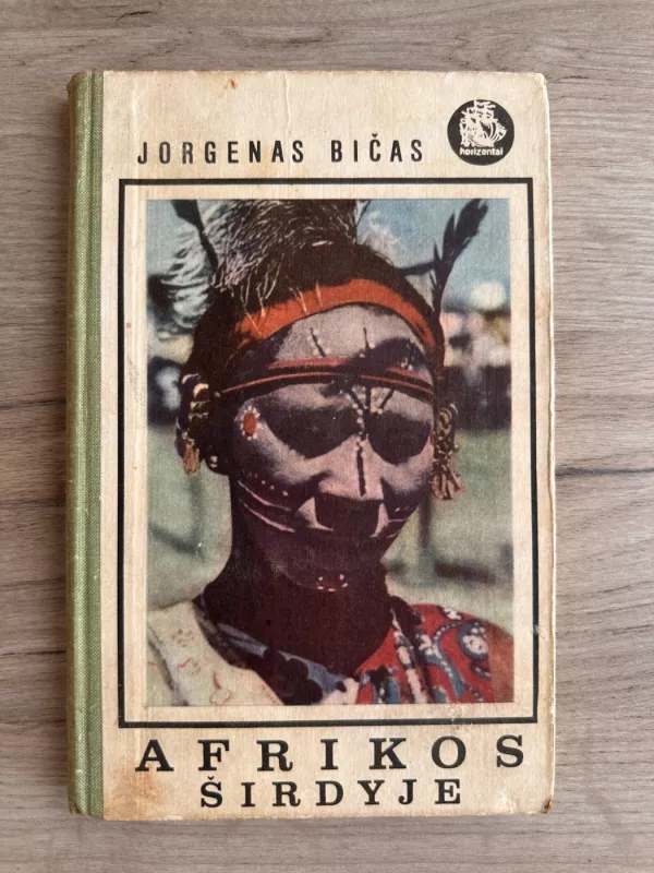 Afrikos širdyje - Jorgenas Bičas, knyga 2