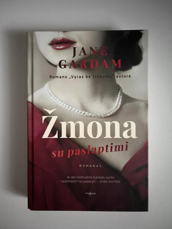 Žmona su paslaptimi - Jane Gardam, knyga 2