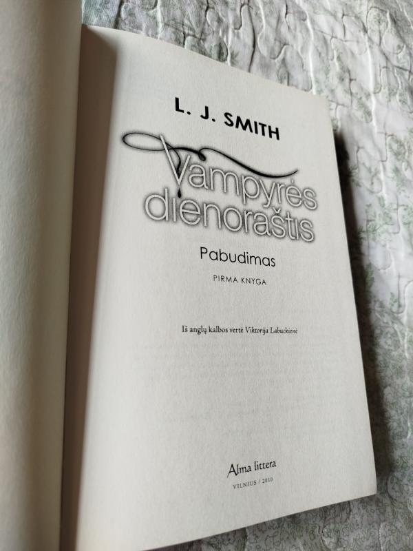 Vampyrės dienoraštis. Pabudimas - L. J. Smith, knyga 3