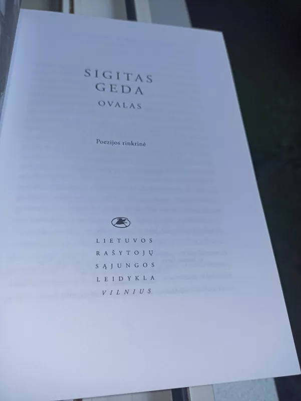 Ovalas : poezijos rinktinė - Sigitas Geda, knyga 3