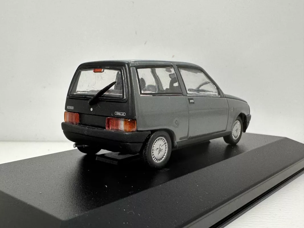 Lancia Y10 Autobianchi 1:43 Starline - , namai ir interjeras 4