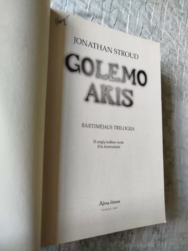 Golemo akis - Jonathan Stroud, knyga 3