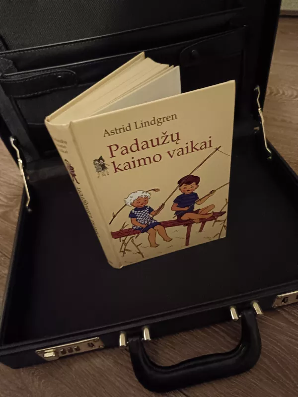 Padaužų kaimo vaikai - Astrid Lindgren, knyga 4