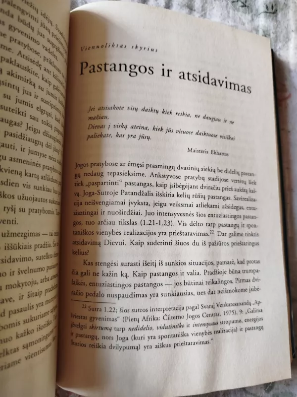 Gyvenimas su JOGA: Kasdienės džiaugsmingo gyvenimo pratybos - Donna Farhi, knyga 4