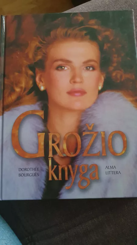 Grožio knyga - Dorothee Bourgues, knyga 2