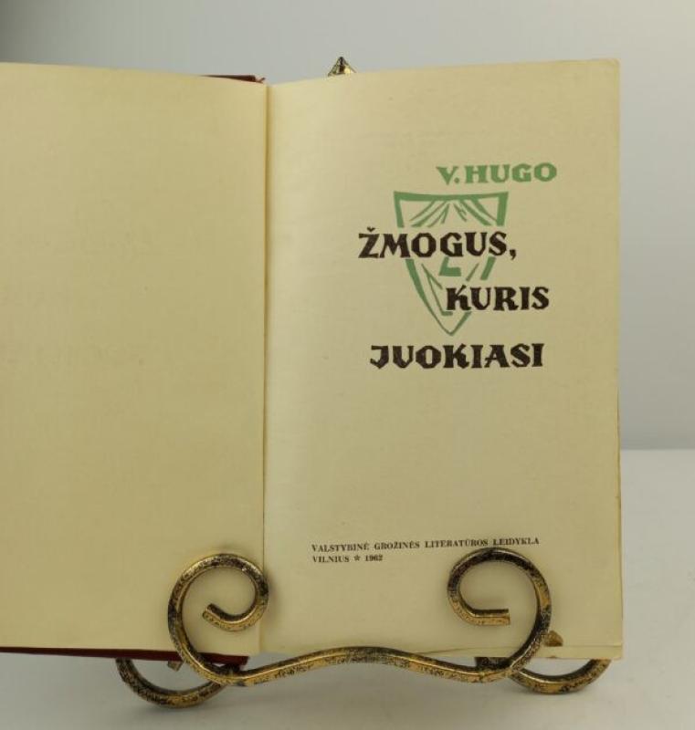 Žmogus, kuris juokiasi - Viktoras Hugo, knyga 3