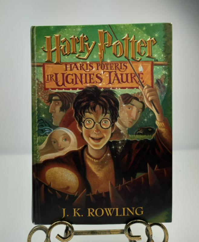 Haris Poteris ir ugnies taurė, pirmas leidimas, 2002m. - J. K. Rowling, knyga 2