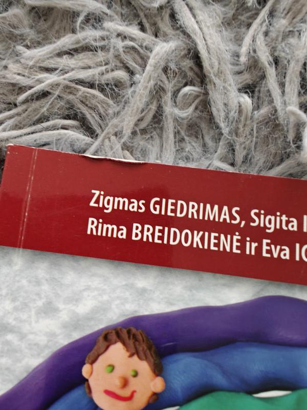 Vaikas, gimęs mūsų širdyse: atmintinė vaiko globėjams ir įtėviams - Z. Giedrimas, ir kiti. , knyga 4