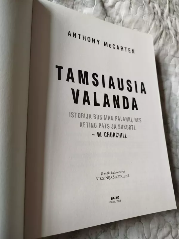 Tamsiausia valanda - Anthony McCarten, knyga 3