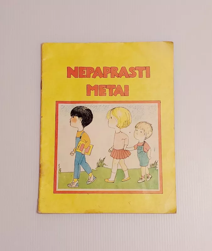 Nepaprasti metai - Keli autoriai, knyga 2